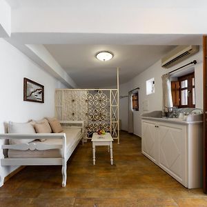 Studio Dimitris